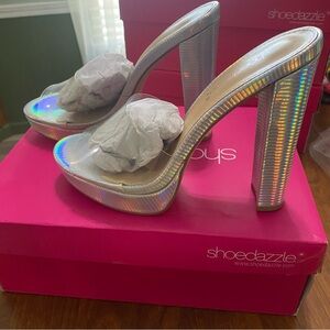 Shoe Dazzle Iridescent Silver Heels
